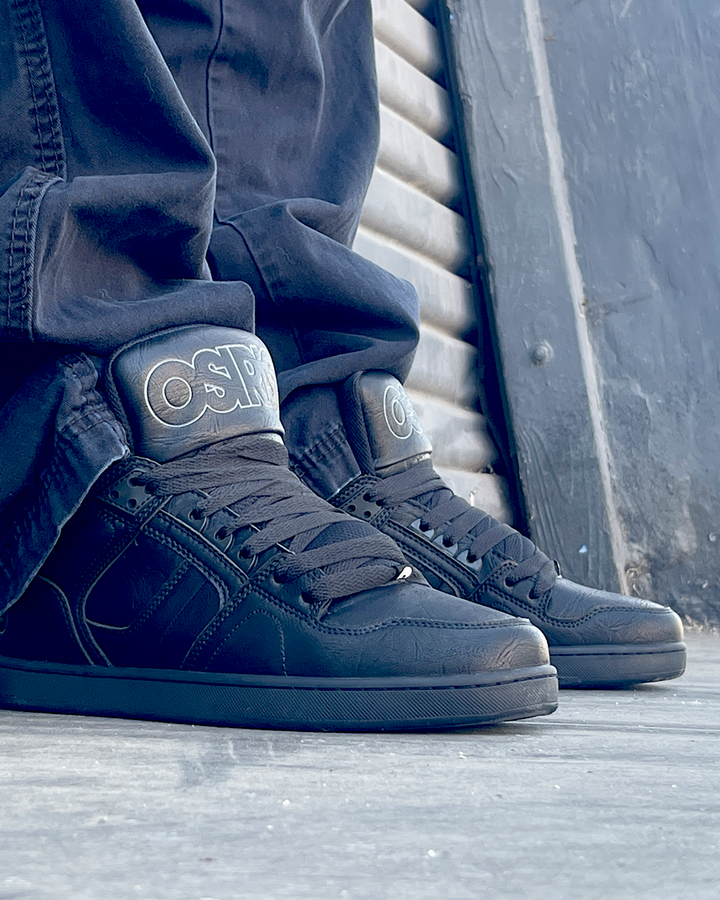 NYC 83 Clk Black/Black/Wrinkle
