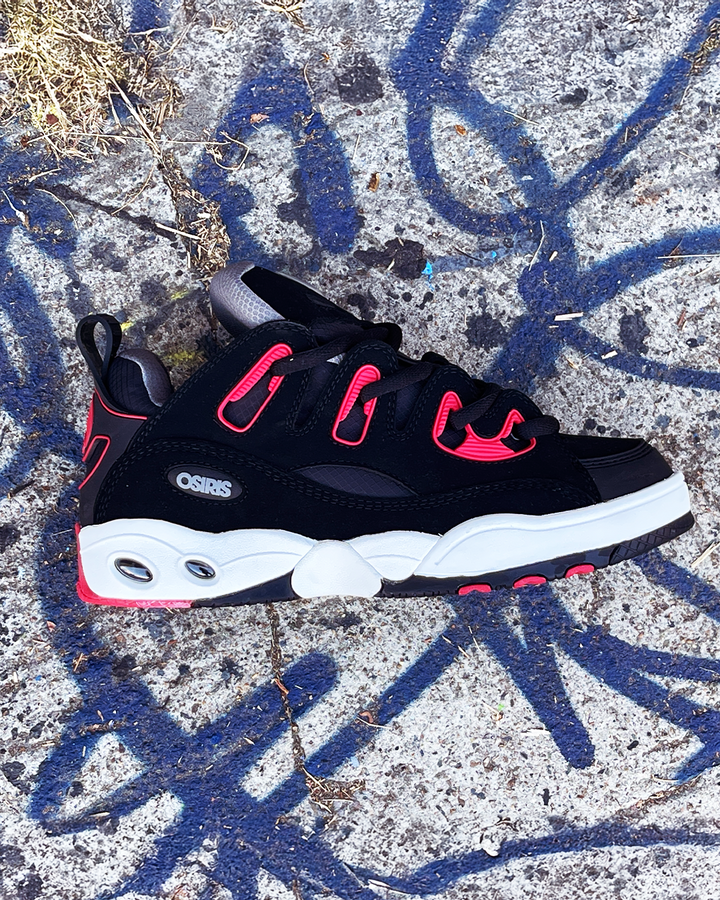 D3 E Black/Charcoal/Red