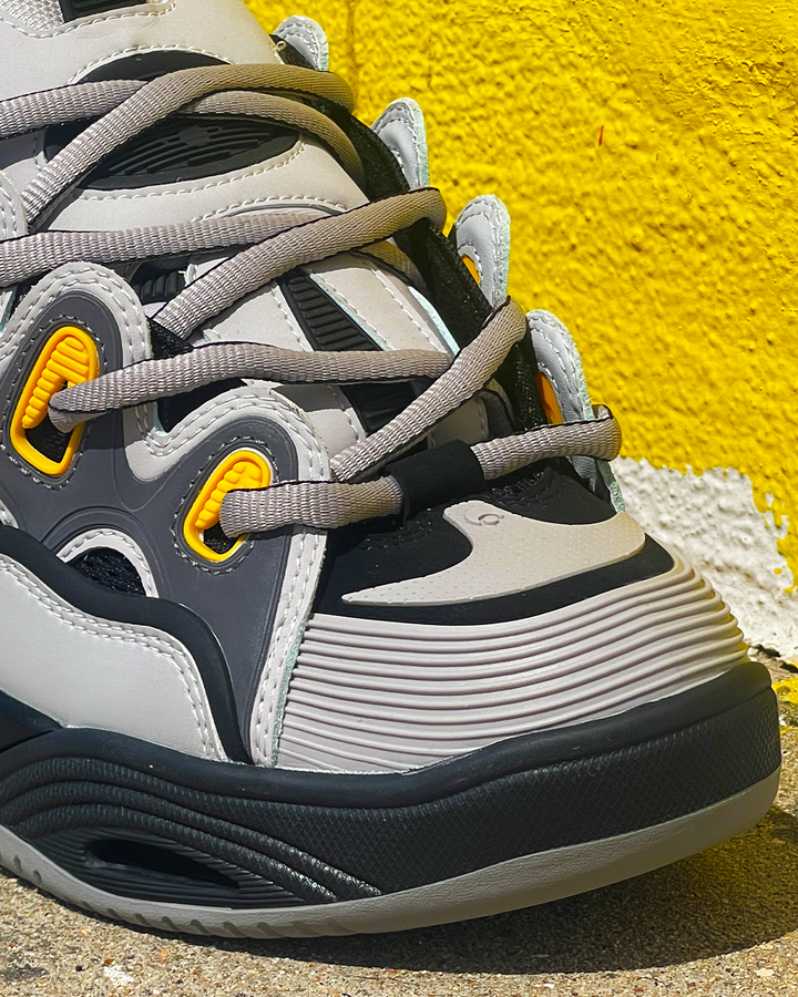 D3 2001 Grey/Black/Yellow