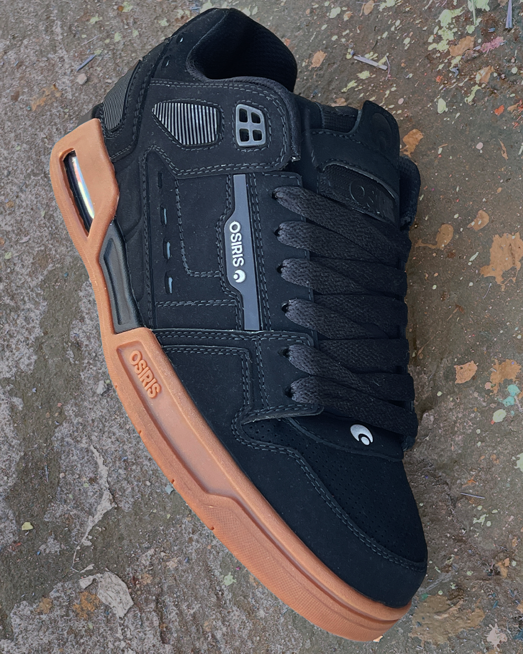 Peril Black/Black/Gum