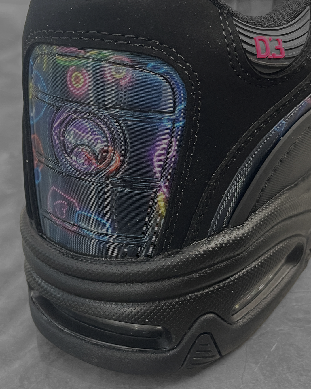 D3 2001 Black/Pink/Holo
