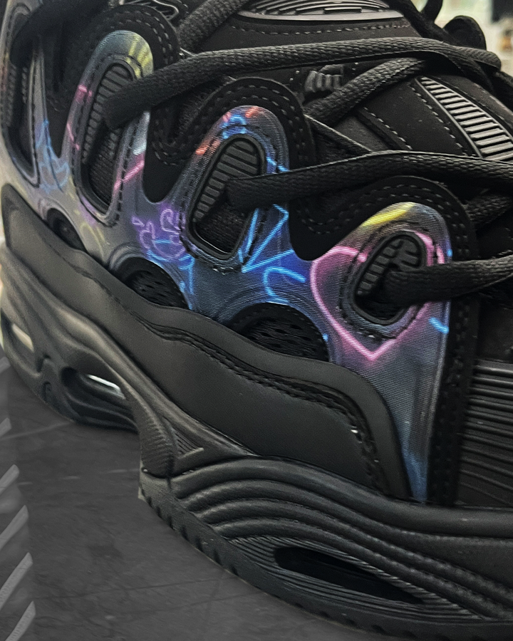 D3 2001 Black/Pink/Holo